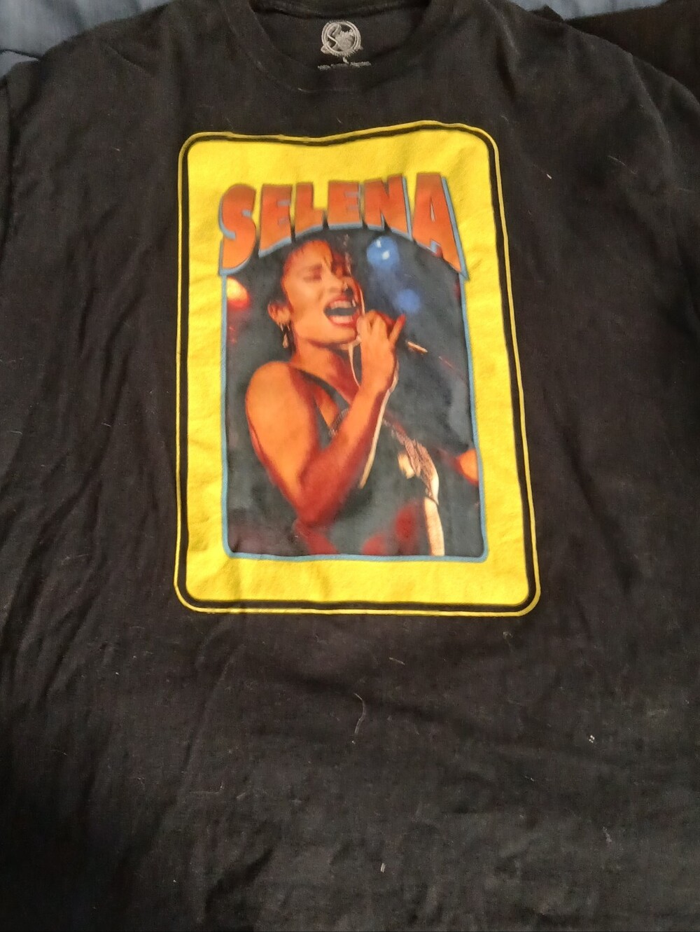 2018 Mens Selena Large T Shirt-Good Condition-No Tags